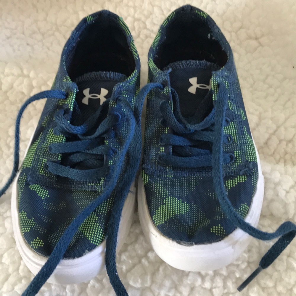 UA shoes